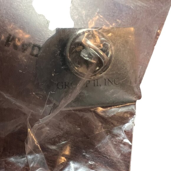 McDonalds Pin The Rhythm Carlos Vives 2000‎ Crew Employee Lapel Pinback Vintage - Picture 6 of 8